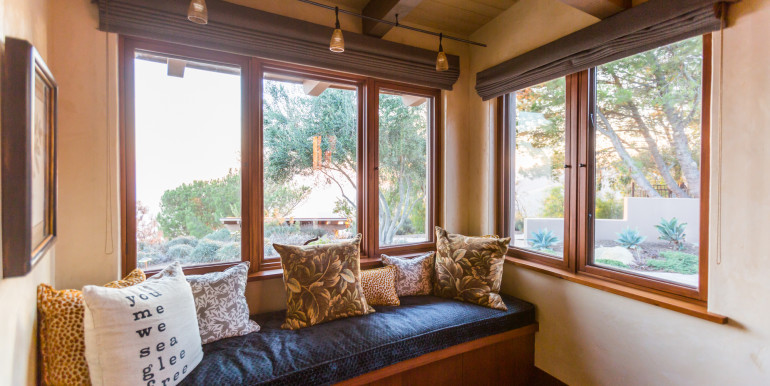 31-main.window.seat